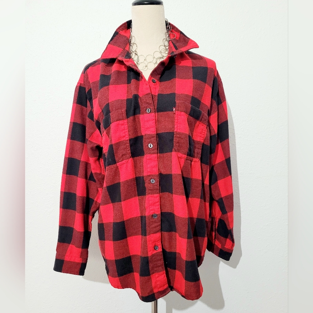Levi’s Red Black Buffalo Plaid Flannel Shirt Women’s Medium Cotton Blend Button - Picture 2 of 11